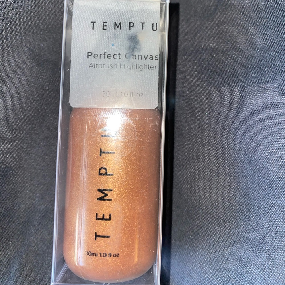 Temptu airbrush highlight